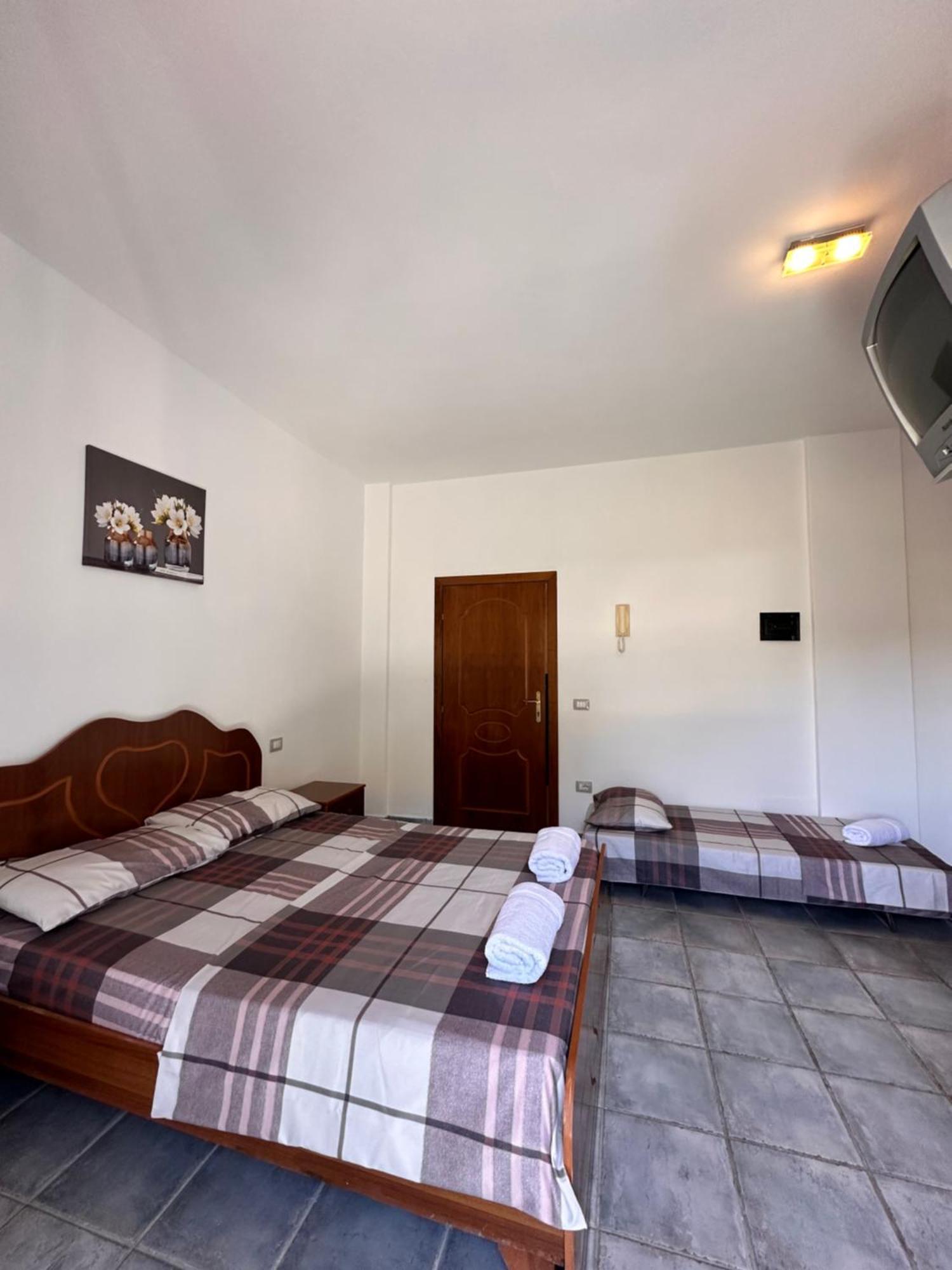 Hotel Adriatik Shëngjin Kültér fotó